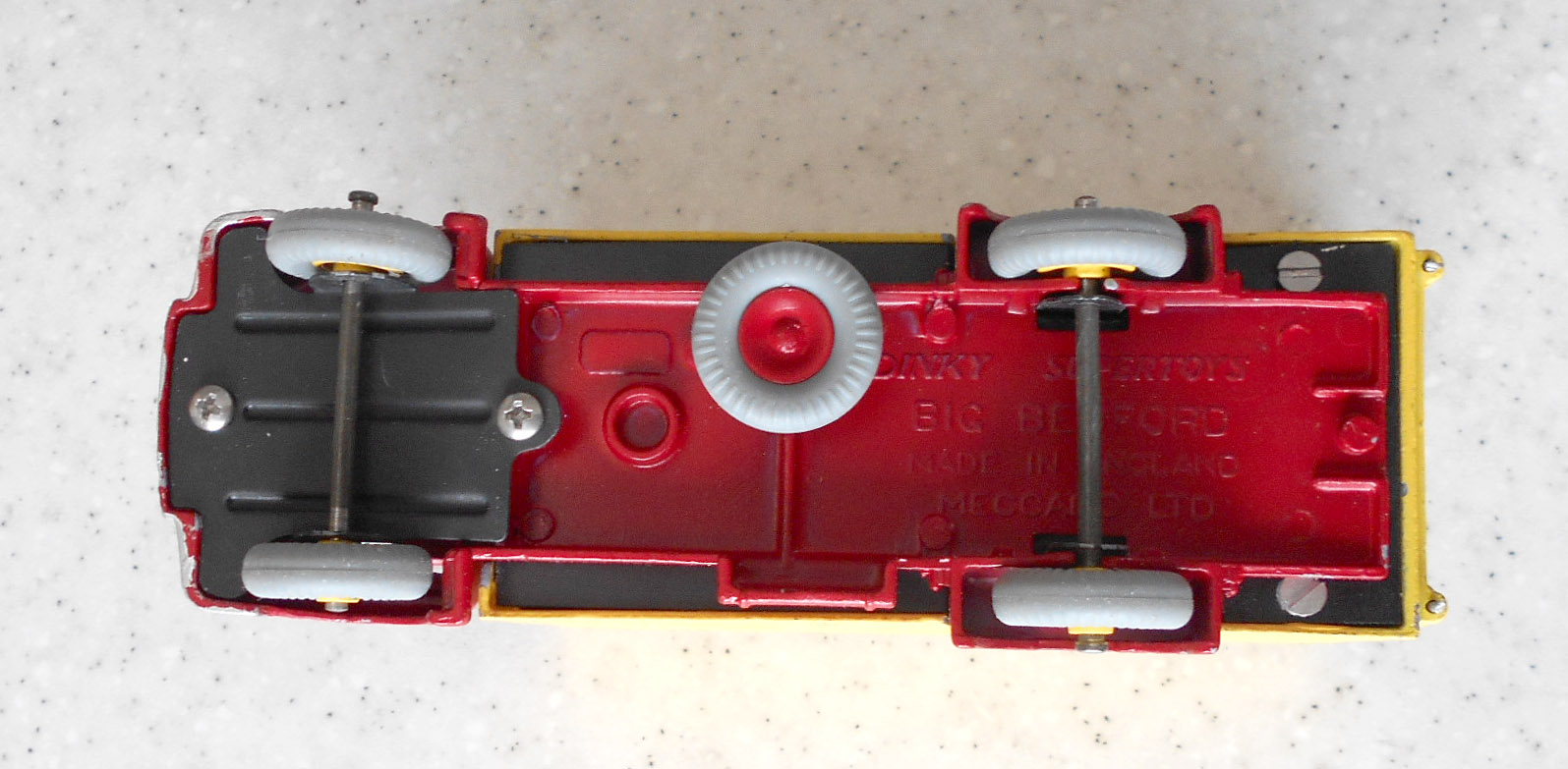 ../content/H0/Big Bedford Van Heinz (H095)/images/11.jpg